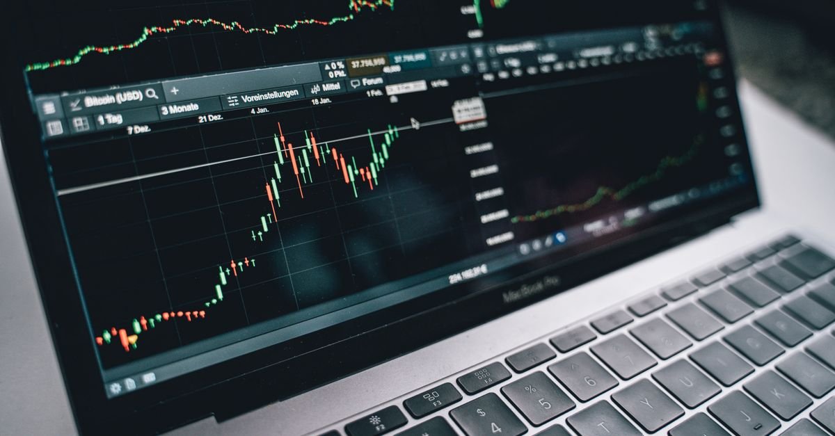 Financial chart on a screen representing REIT book-building and PSX subscription data